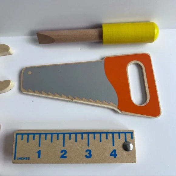 Melissa and Dug Wooden Tool Set with Belt - Picture 4 of 11